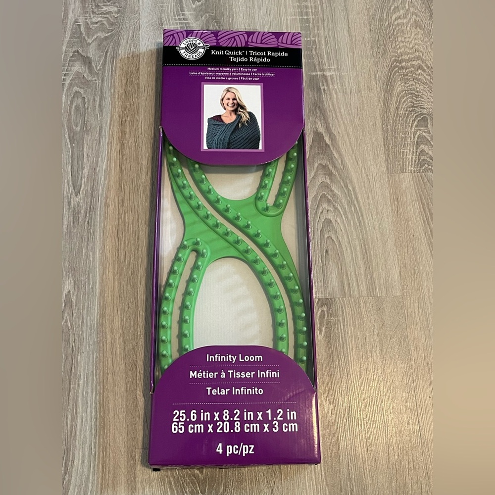 Knit Quick Infinity Loom by Loops & Threads for Medium to Bulky Yarn Craft Tool